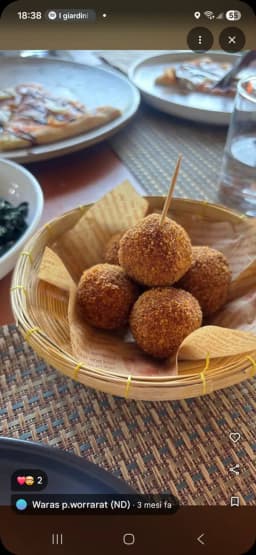 Mozzarella-Filled Potato Balls
